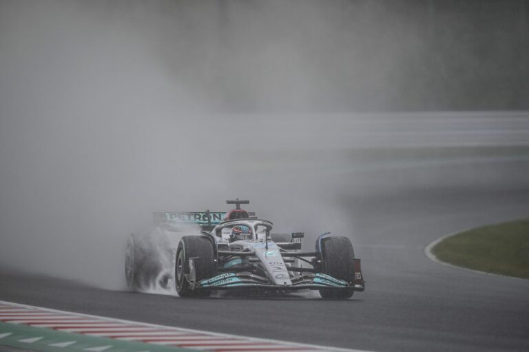 Pioggia a Suzuka, nelle libere brillano le Mercedes