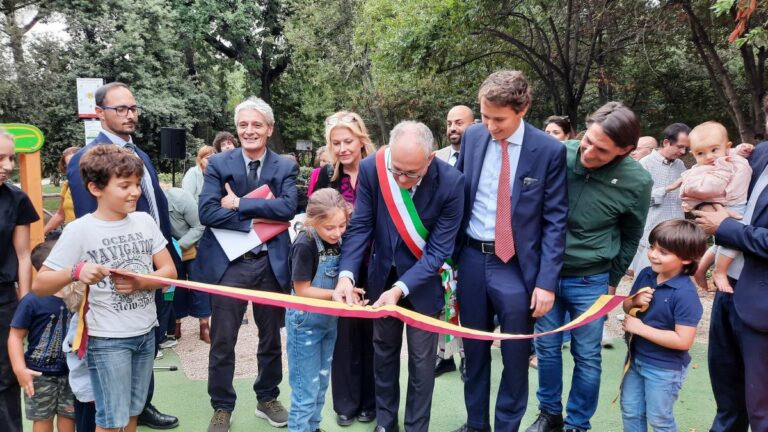 Roma, inaugurata area giochi Villa Sciarra,Gualtieri “11 mln interventi”