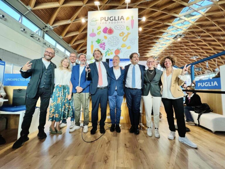 Record storico per il turismo estivo in Puglia, superato il 2019