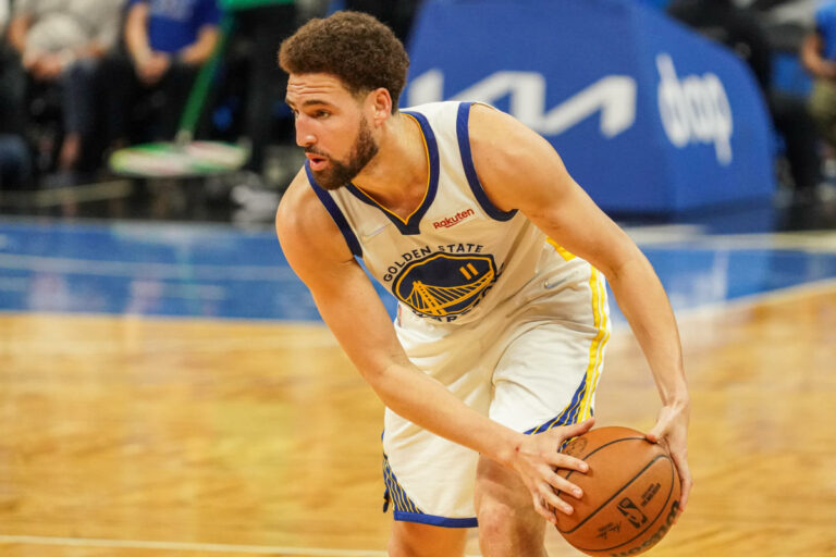 Nba al via, festa Golden State con il successo sui Lakers