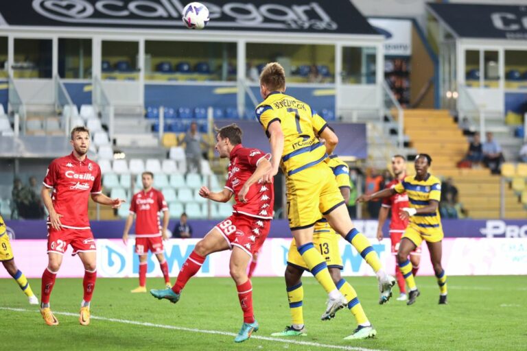 Bari battuto 1-0, il Parma si regala l’Inter in Coppa Italia