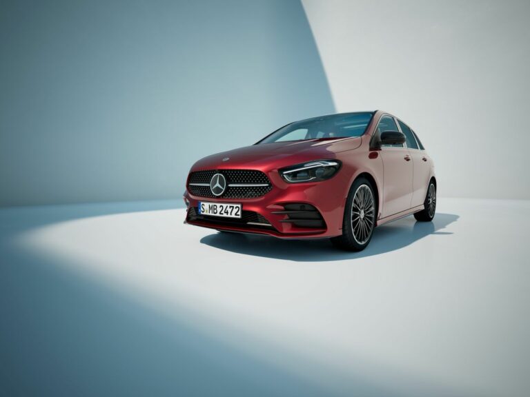 Nuova Mercedes-Benz Classe B, ancora più ricca e sportiva