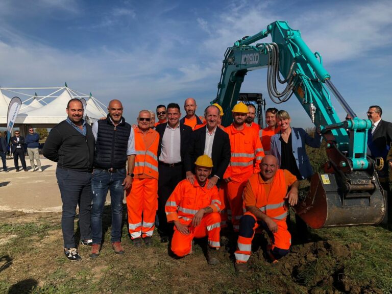 Presidente Zaia posa prima pietra della rotatoria di Vallio di Roncade