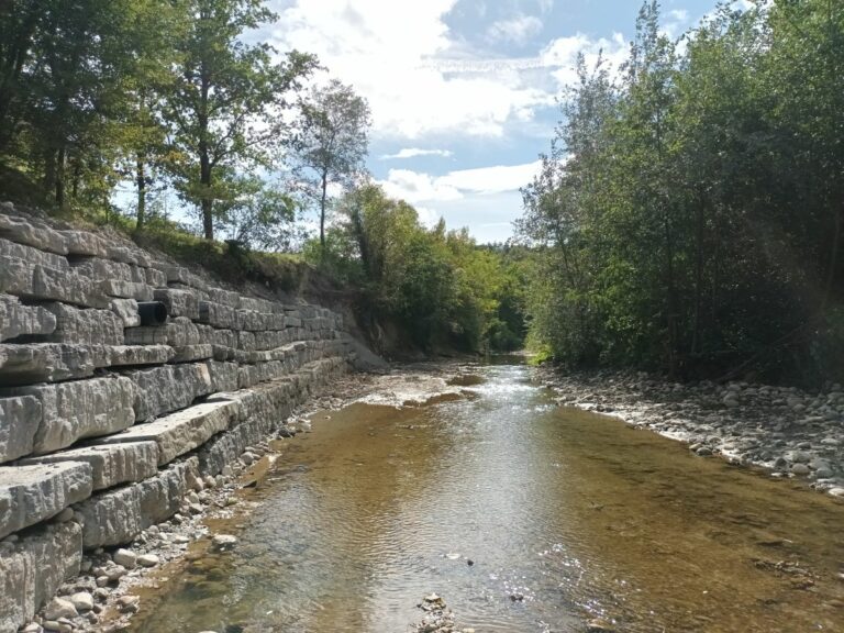 A Pianoro nuova difesa spondale sulla destra del Torrente Savena