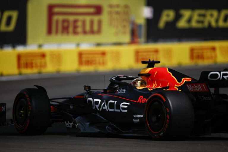 Pole Verstappen in Messico, Sainz 5^ e Leclerc 7^