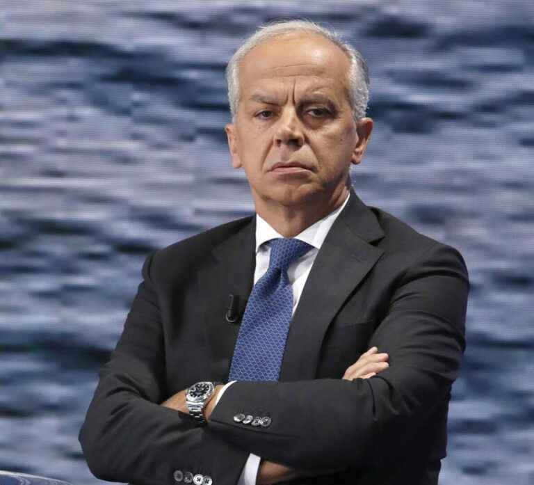 Piantedosi “Fermeremo solo i rave, non decidono i social”