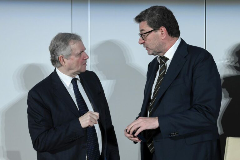 Risparmio, Giorgetti e Visco in campo per difenderlo