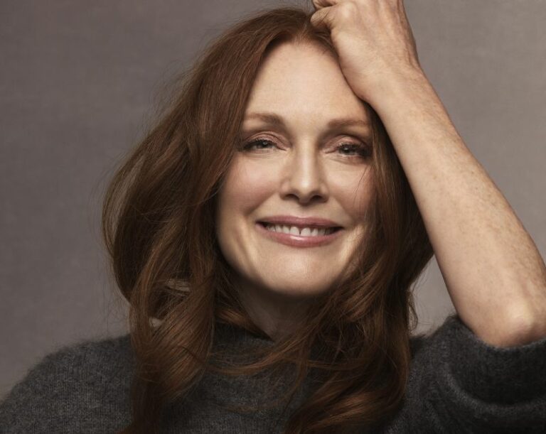 Julianne Moore protagonista della nuova serie “Mary & George”