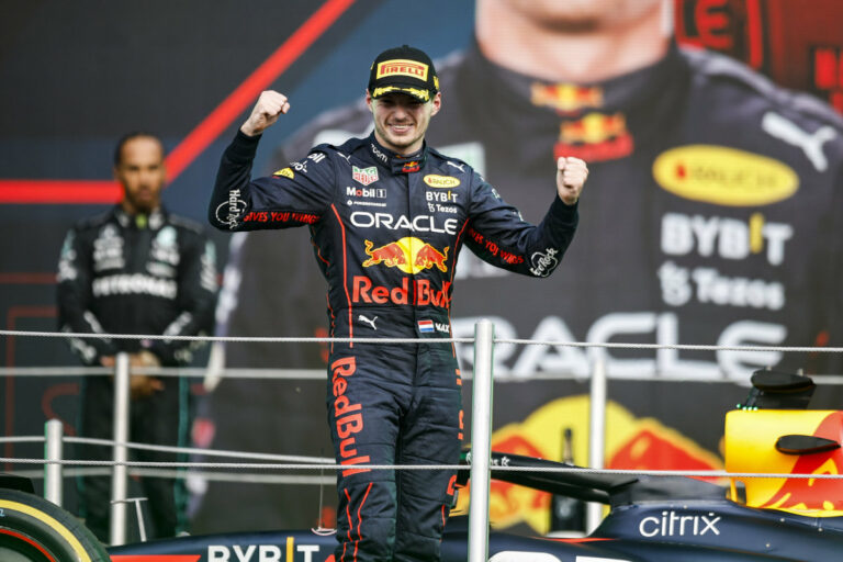 Verstappen vince ancora, da record in Messico
