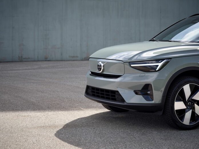 XC40 Recharge Twin, Sage Green