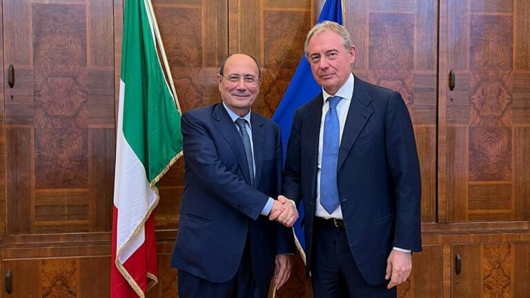 Lukoil, incontro Schifani-Urso “Il 18 novembre il tavolo a Roma”