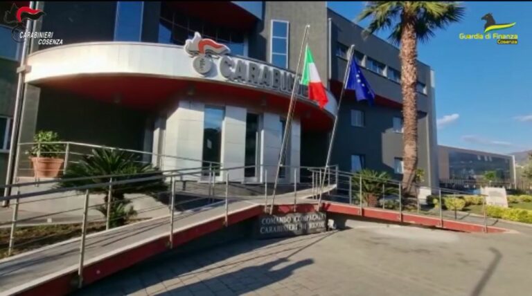 Inchiesta su appalti al Comune di Rende, 72 indagati
