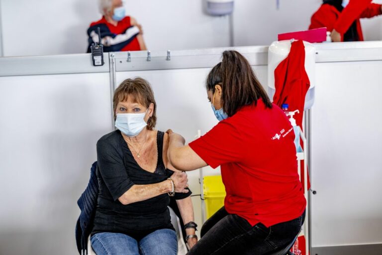 Covid, Stabili i casi nell’ultima settimana. In calo terapie intensive