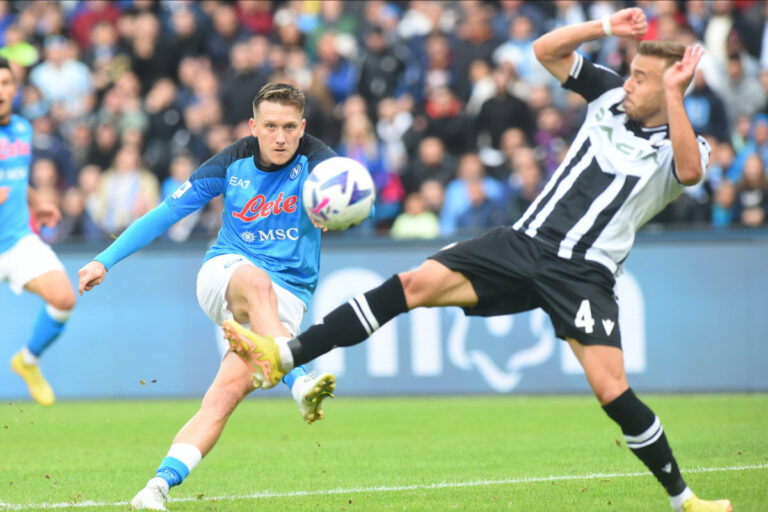 Il Napoli continua a volare, 3-2 all’Udinese