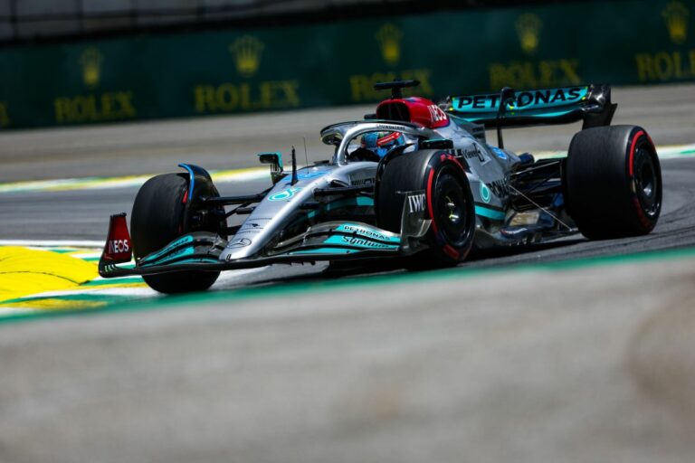 Russell vince la gara sprint di Interlagos davanti a Sainz
