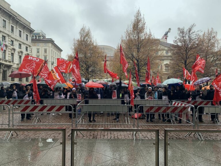 Milano, Protesta lavoratori dell’accoglienza di musei e biblioteche