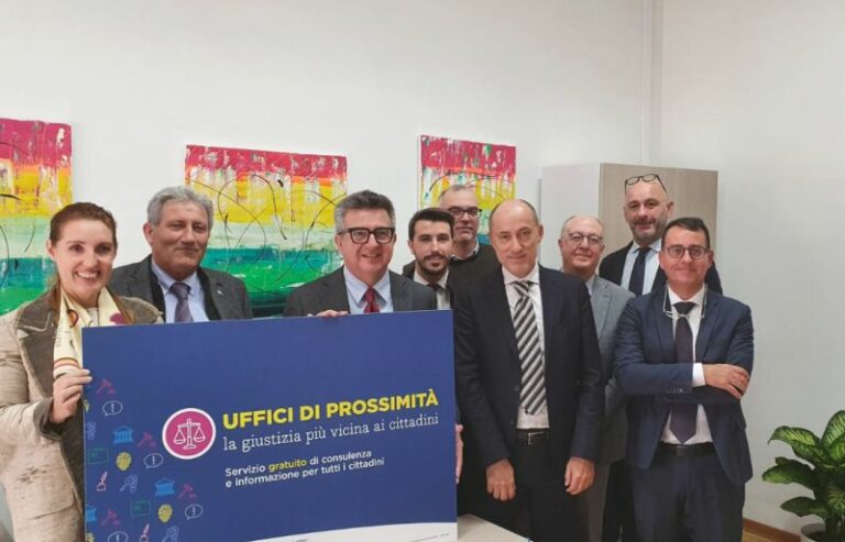 Donazzan e Calzavara inaugurano ufficio prossimità a Castelfranco Veneto