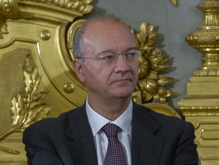 Scuola, Valditara “Lavori socialmente utili per alunni violenti”