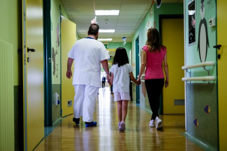 Giornata Universale dell’Infanzia, Infermieri garanti diritti bambini