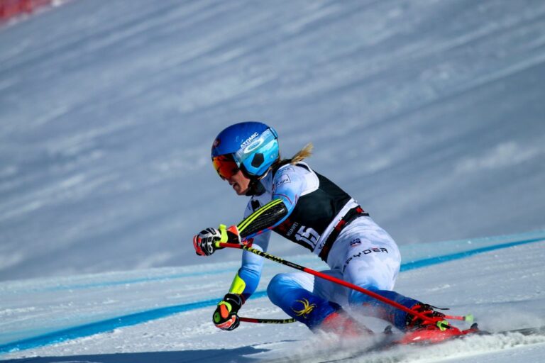 Sci Alpino, a Mikaela Shiffrin lo Slalom bis di Levi