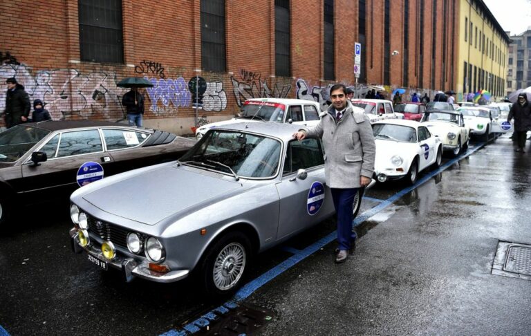 Aci, lungo le strade di Milano le 60 vetture di “Ruote nella storia”