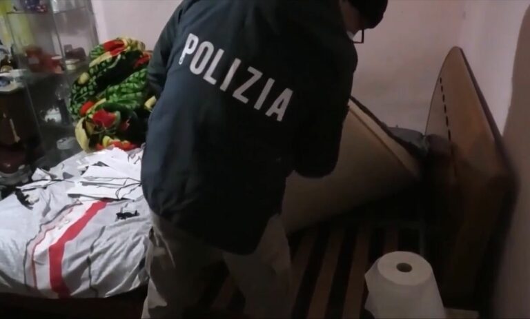 Filonazismo e pedopornografia su Telegram, 3 arresti a Genova