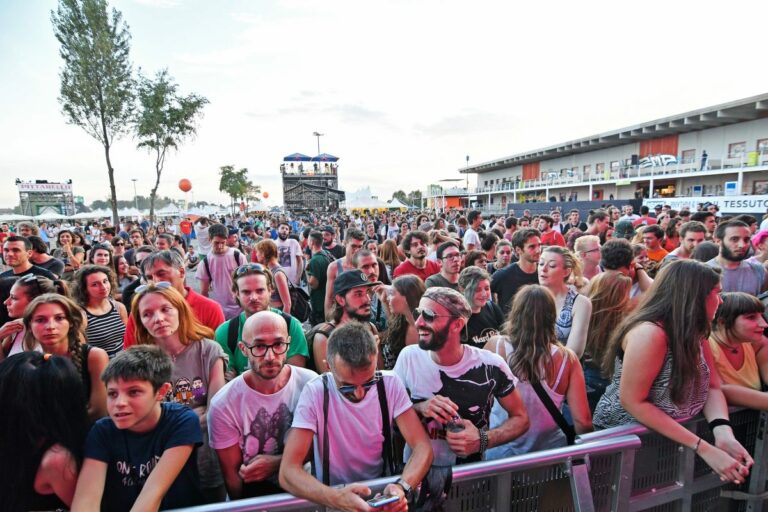 Rapporto Siae su spettacolo e sport, in 2 anni persi 222 mln di spettatori