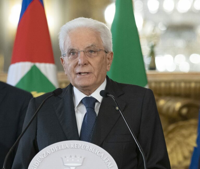Mattarella “Il mio pensiero a chi ha sacrificato la vita per la pace”