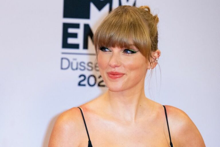 Mtv Emas, Taylor Swift trionfa con quattro statuette