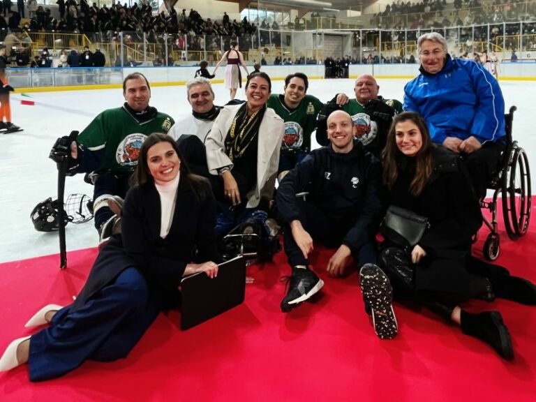 Università, Versace “Educazione e inclusione chiavi per il futuro”