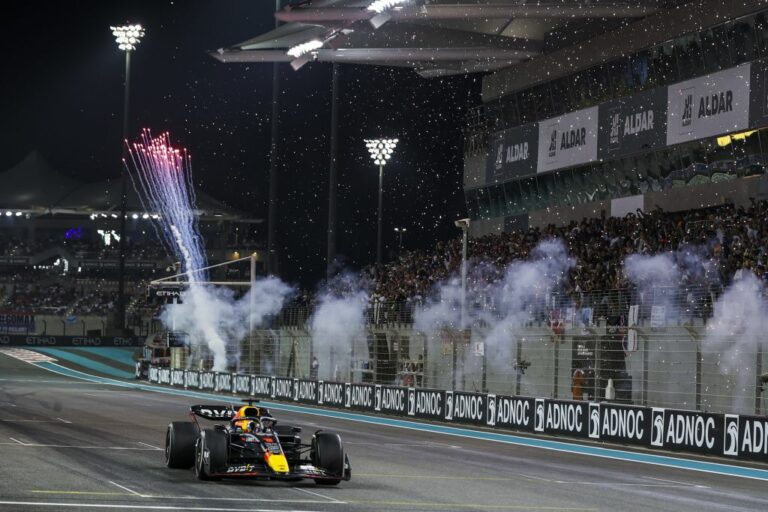 Ad Abu Dhabi vince Verstappen, Leclerc 2° in gara e nel mondiale