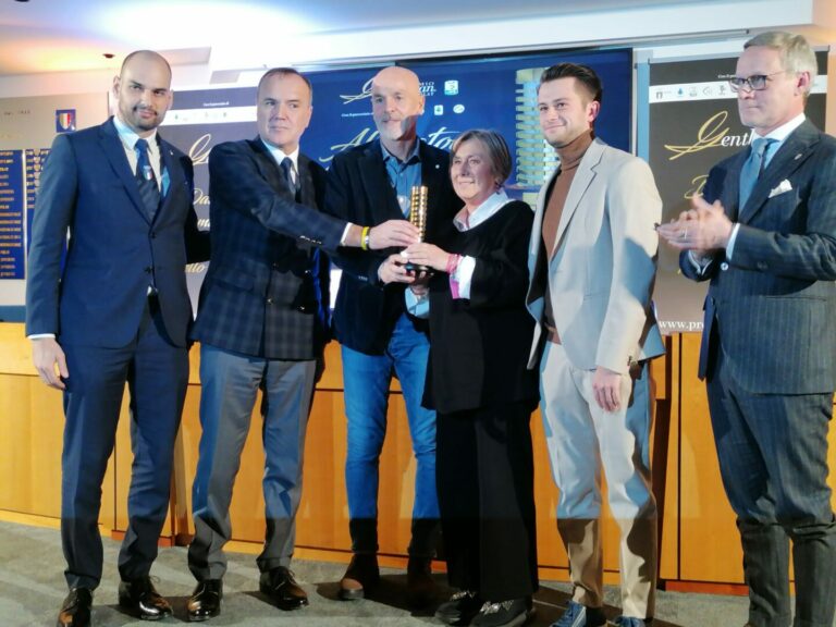 A Pioli premio ‘Allenatore Gentleman’ “Ai giovani servono esempi”