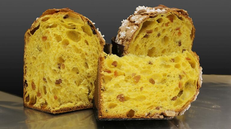Agroalimentare, per i dolci di Natale un ritorno alle origini