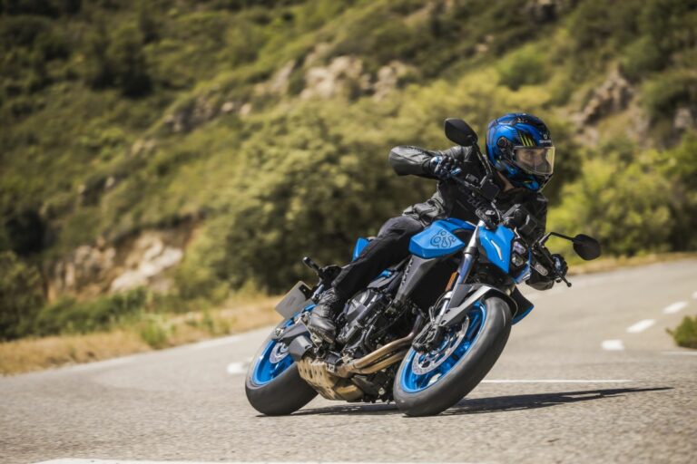 Arrivano sul mercato le nuove Suzuki GSX-8S e V-Strom 800DE