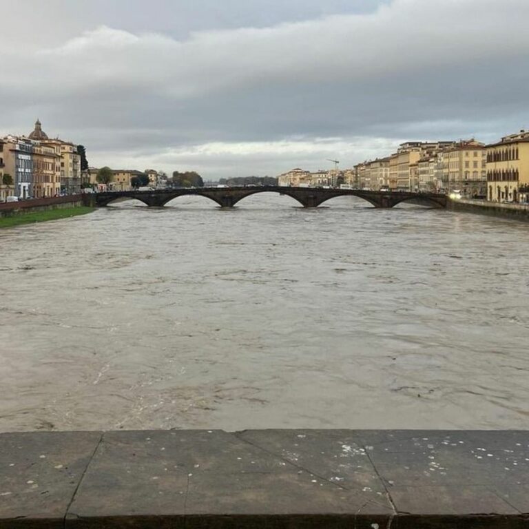 Maltempo, superato primo livello criticità dell’Arno