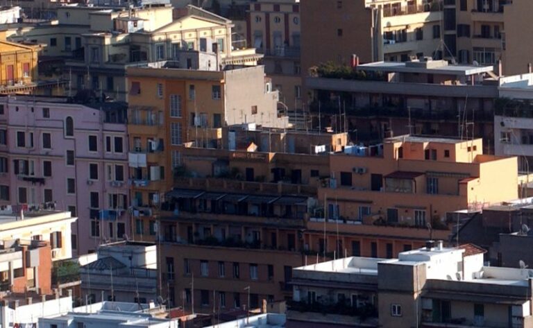 Approvato bando per accesso ad abitazioni in locazione in Valle d’Aosta