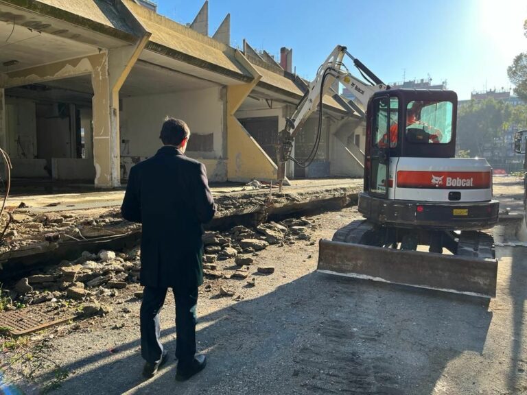 A Roma avviata la demolizione degli edifici del complesso Ater di Tor Sapienza