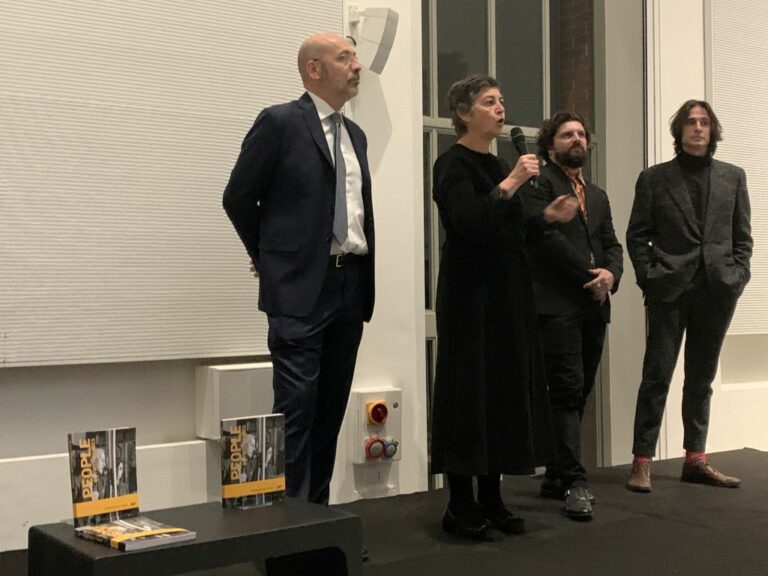 Atm dedica un libro ai suoi diecimila dipendenti