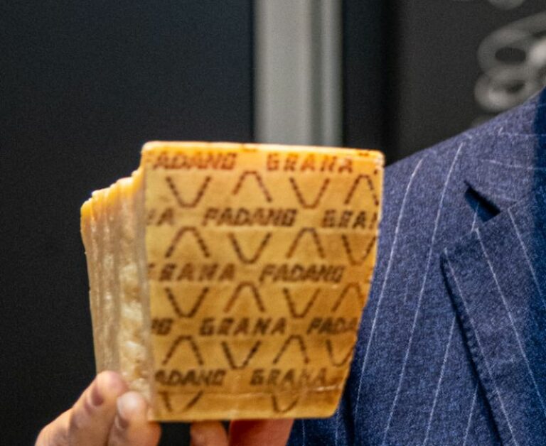 Micotossine, Grana Padano in confezione salubre e sicuro