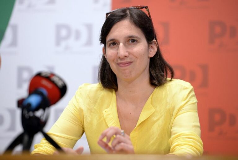 Pd, Elly Schlein si candida alla segreteria “Parte una nuova storia”