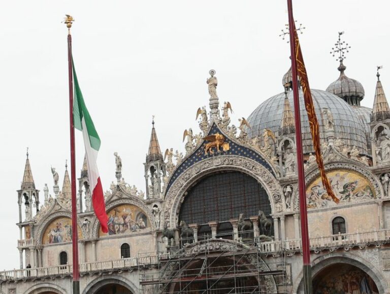 A Venezia ordinanza del sindaco a tutela del decoro per la notte di Natale