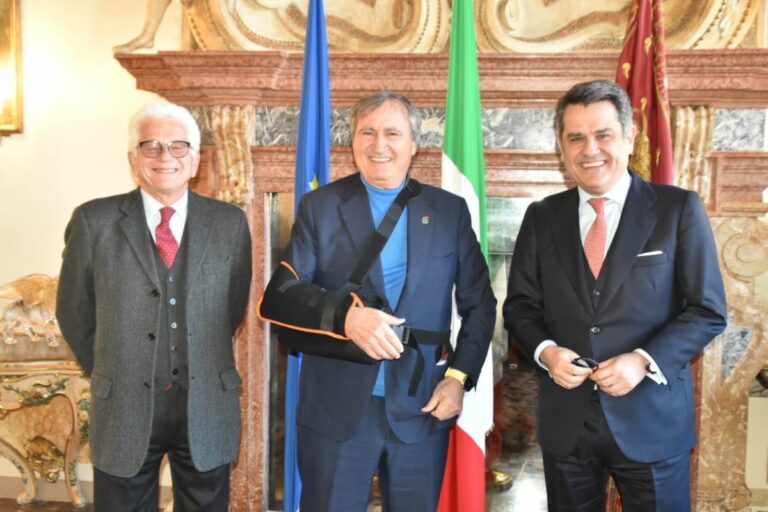 Il Sindaco Brugnaro ha ricevuto l’ambasciatore di Spagna
