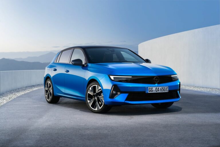 Astra Electric guida la gamma Opel al Salone di Bruxelles