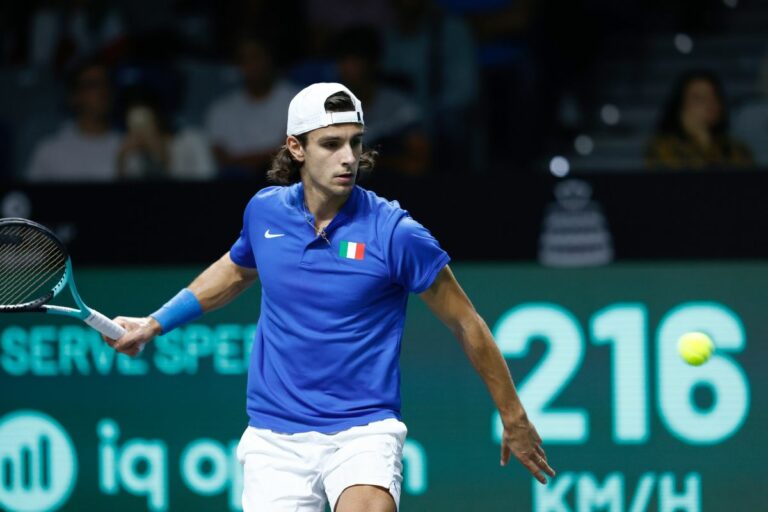 Italtennis sconfitta ma ripescata, in semifinale alla United Cup
