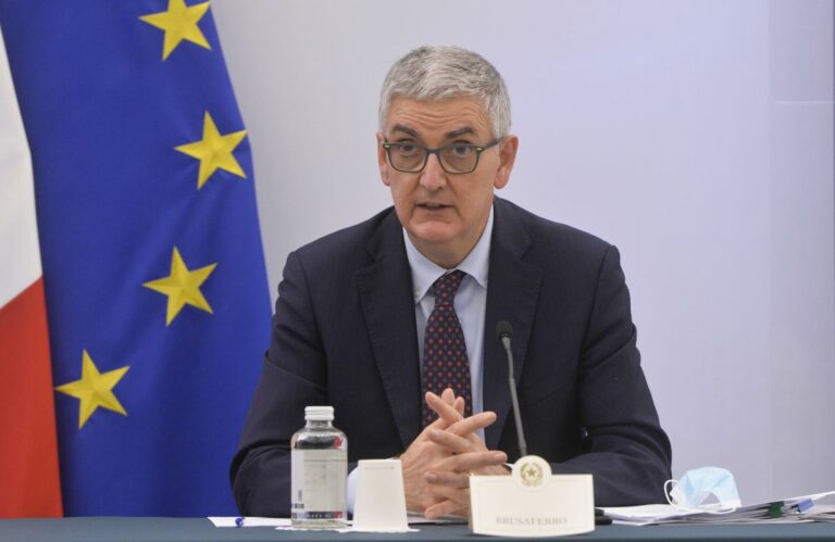 Iss, al via un bando da 4 mln per ricerche su Sars-Cov-2 e varianti