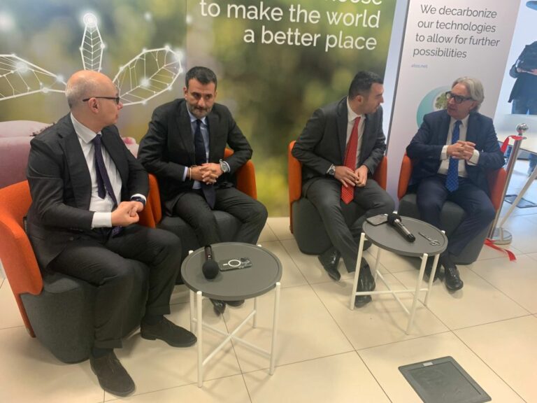 A Bari la nuova sede di Atos, Delli Noci “Puglia hub strategico”