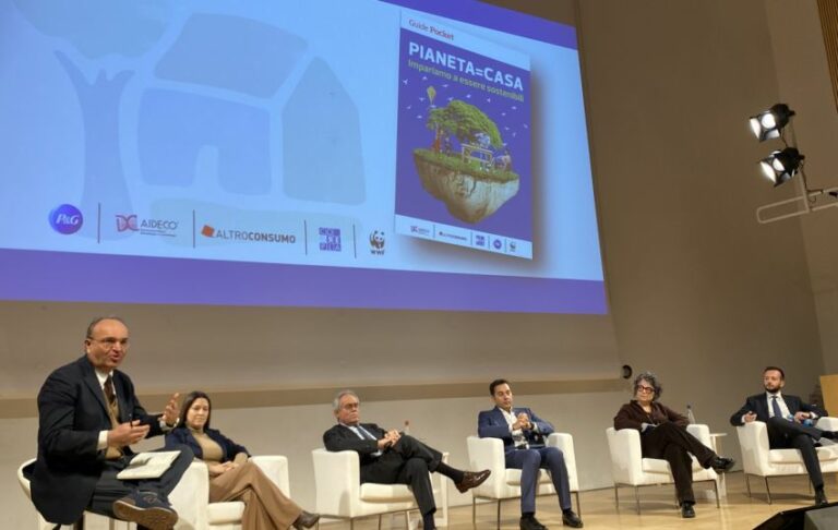Con Pianeta=Casa guida a uno stile di vita più sostenibile