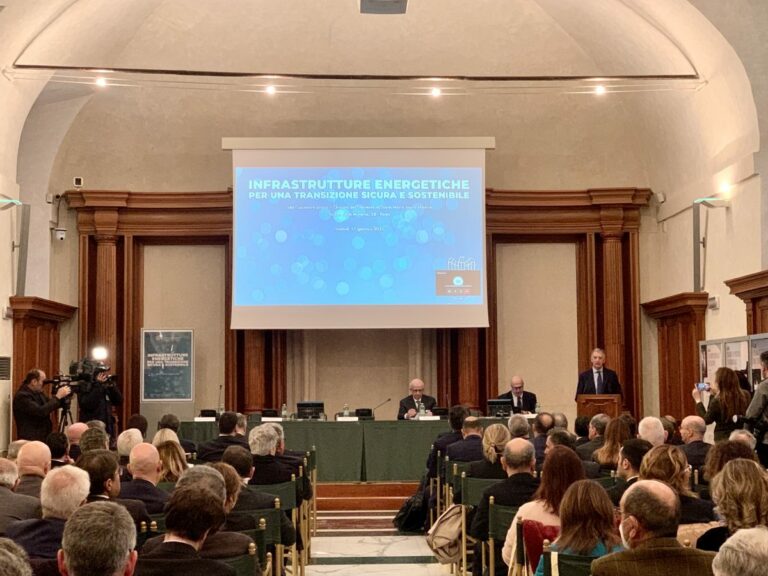 Confindustria Energia, per le infrastrutture il nodo dei tempi certi