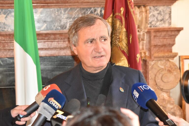 Venezia, Brugnaro “Risarcimento 50% danni per ‘spaccate’ contro negozi”