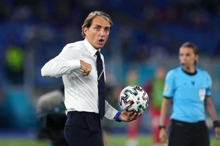 Mancini “Va data fiducia ai giovani, cambiare mentalità”